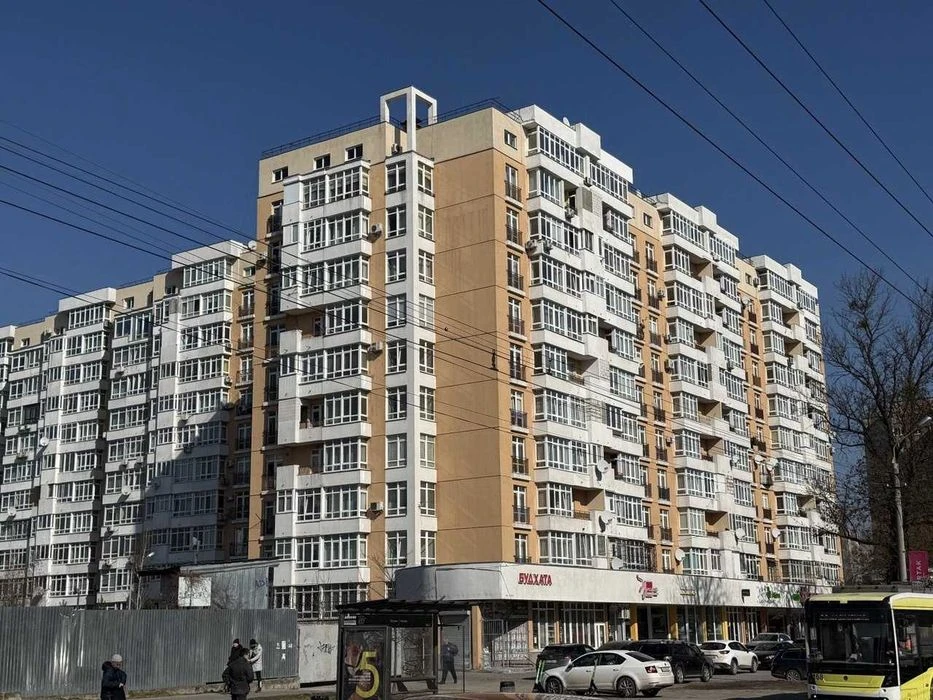 Продаж 2 кім. квартири з панорамою на Високий замок по вул.