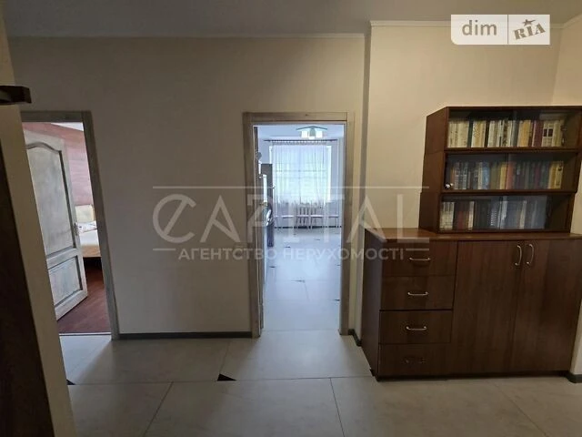 Продаж 2к квартири 74 кв. м на просп. Павла Тичини 16/2 • ID