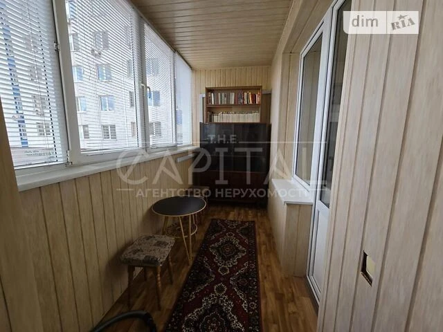 Продаж 2к квартири 74 кв. м на просп. Павла Тичини 16/2 • ID