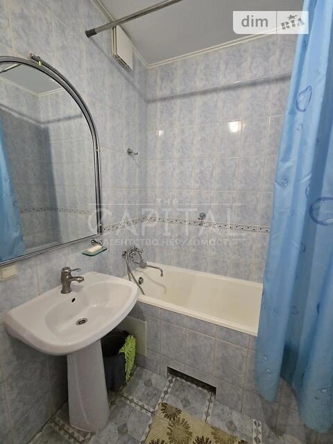 Продаж 2к квартири 74 кв. м на просп. Павла Тичини 16/2 • ID