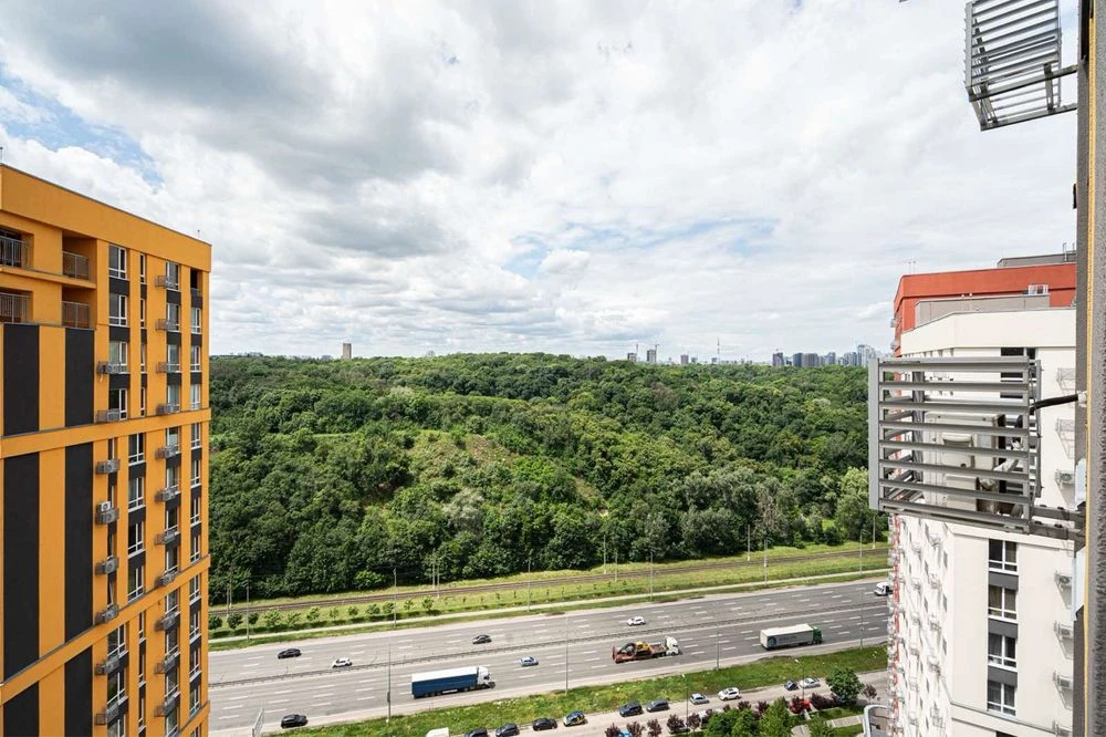 БЕЗ % ЖК Svitlopark Столичне шосе 1А Світло Парк метро Видуб