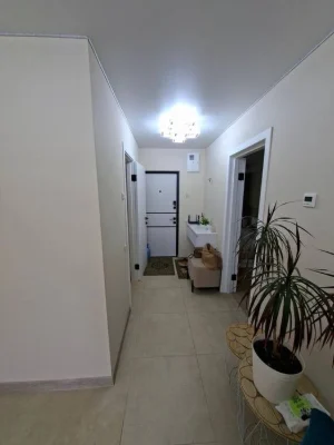 Продам 1-кімнатну квартиру на Перемозі-5, Бульвар Слави, 4.