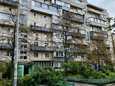 Квартира. Київ, Івана Миколайчука вул. (Серафимовича)