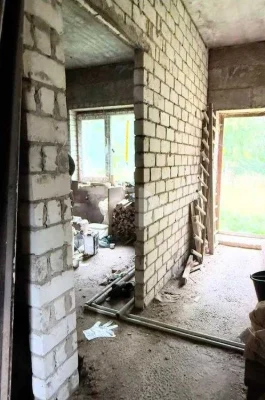 Продам 2х этажный дом , новострой , на Залютино