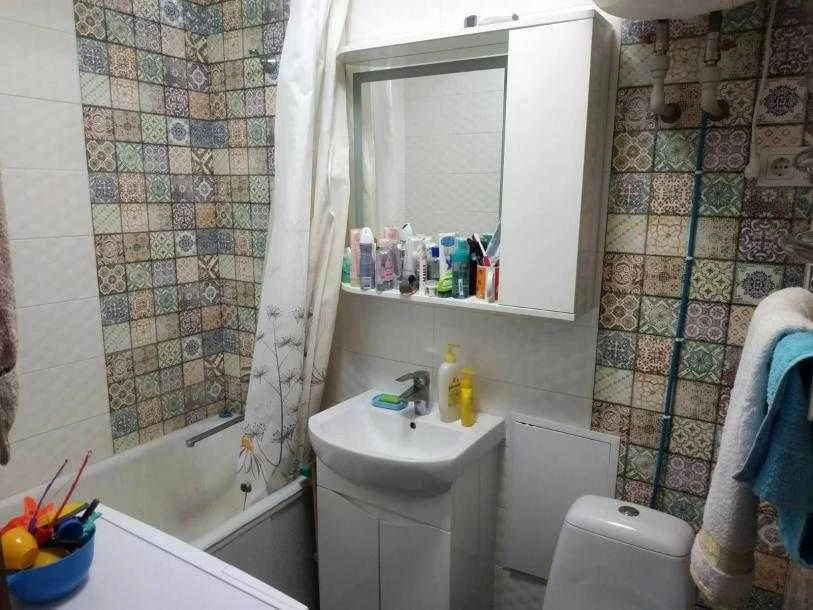 Продам 1 комнатную квартиру на Жасминовом