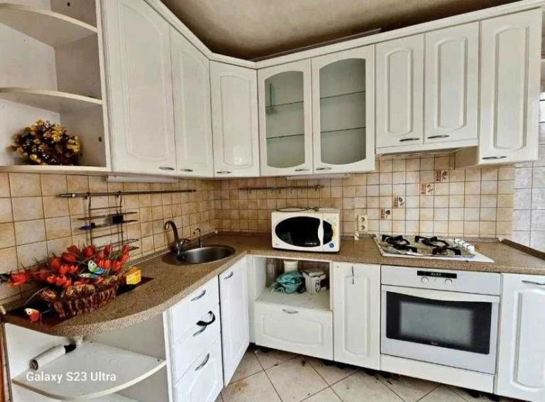 Продам 2к.кв. улучш. планировки, Северная Салтовка.