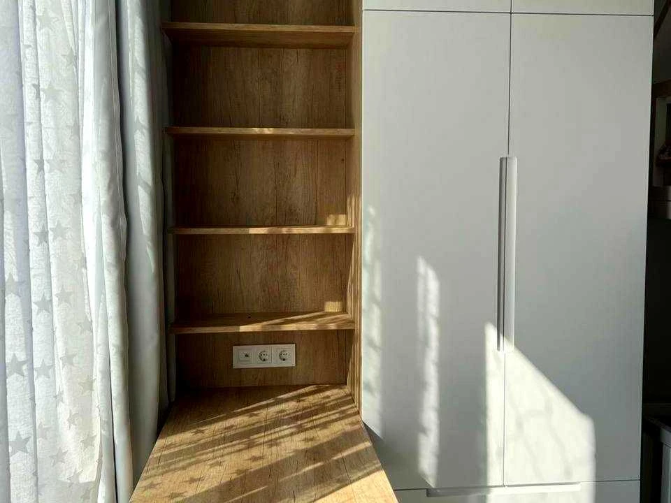Квартира. Київ, Салютна вул., 2к