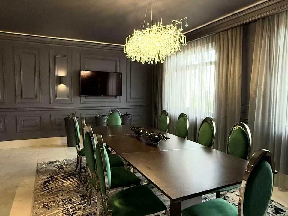 Квартира. Івано-Франківськ, Степана Бандери вул., (Будинок)