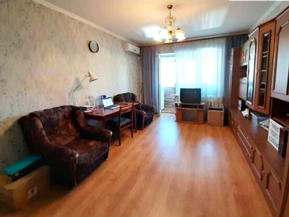 Квартира. Дніпро, Метробудівська вул.