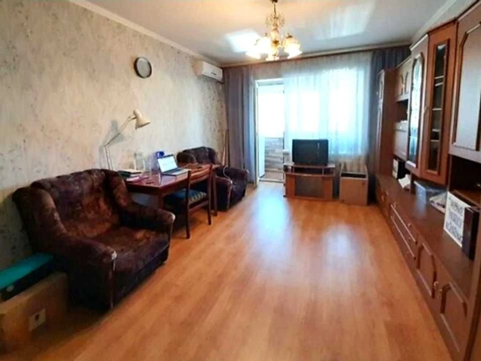 Квартира. Дніпро, Метробудівська вул.
