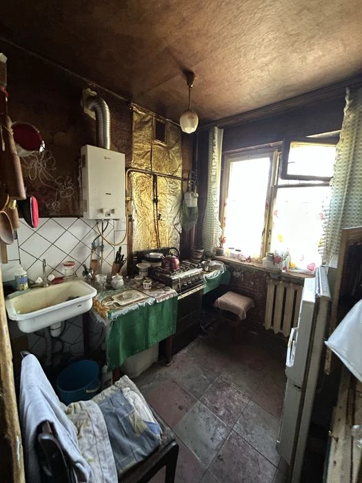 Продається 3 кімнатна на Вінграновського  (Інгульський район