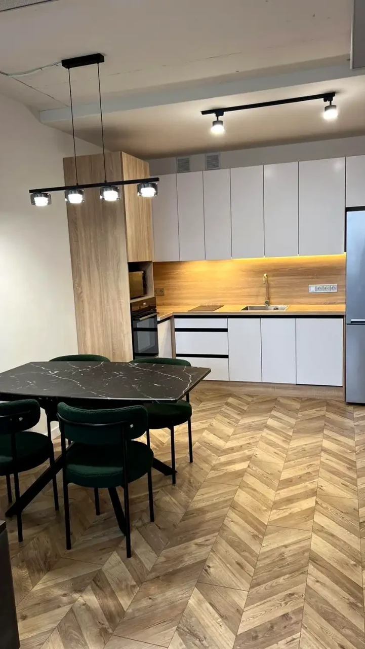 Продажа квартиры 3-комн. 78 м² 7/26 эт.