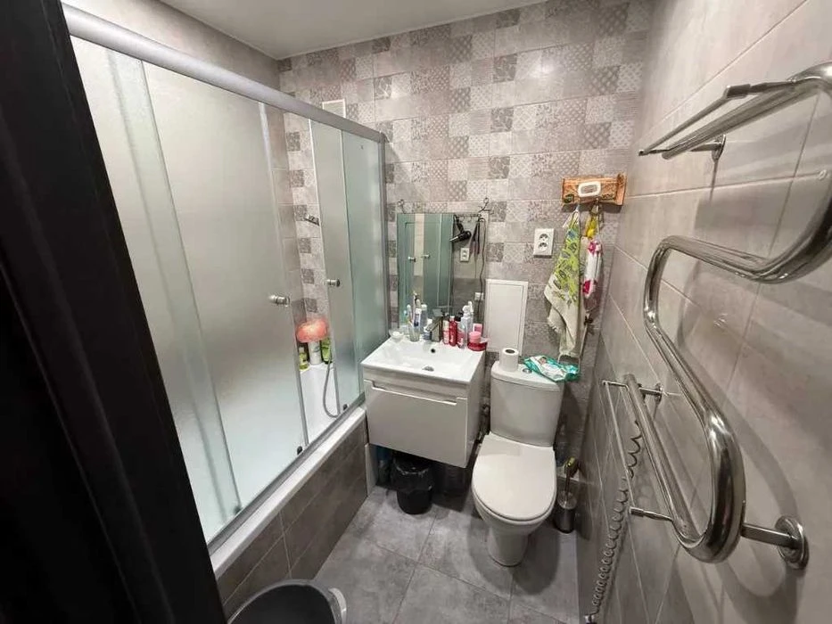 Продаж 2к квартири 12 квартал, вул. Василя Сліпака (Єрмолово
