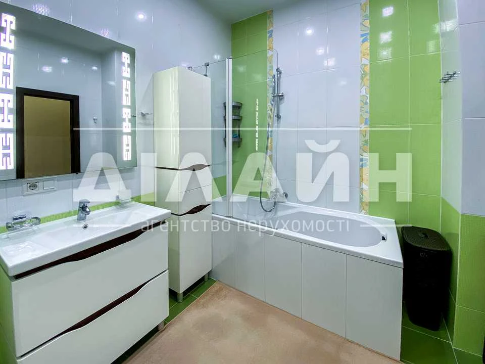 Квартира. Запоріжжя, Дніпровські Пороги вул., 15-Є