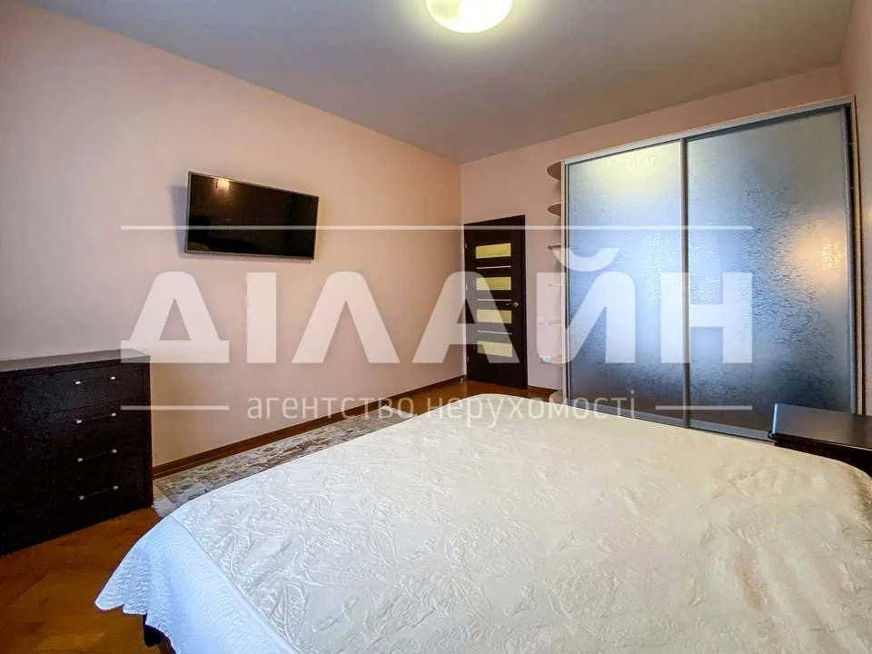 Квартира. Запоріжжя, Дніпровські Пороги вул., 15-Є