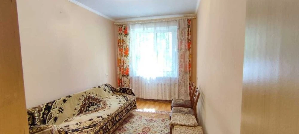 л о к а ц и я Т О П  продам 2к квартиру 3й этаж, газ, ул. Ю.
