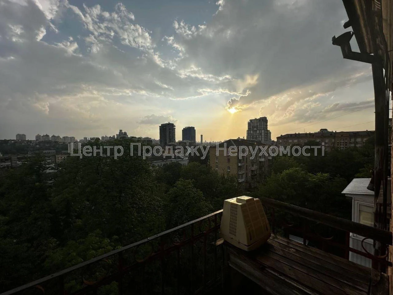 Продаж 1-кімн. кв. 36, 3 м², 5/5 эт, Київ – відмінне житло з