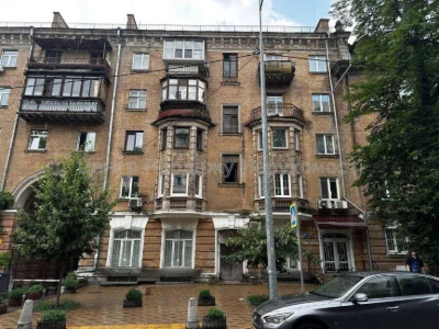 Продаж 1-кімн. кв. 36, 3 м², 5/5 эт, Київ – відмінне житло з