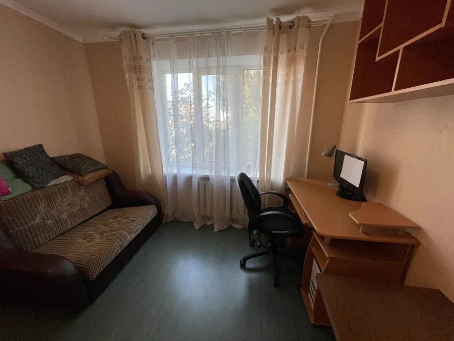Продам 3к Чешку Поля низ ( Кирова ) Минина Менахем Шнеерсона