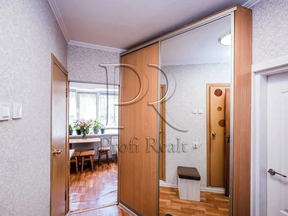 Квартира. Київ, Академіка Кіпріанова вул.