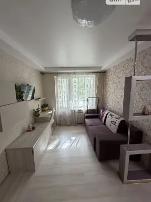 Продаж 2к квартири 45 кв. м на вул. Родини Глаголєвих 22А •