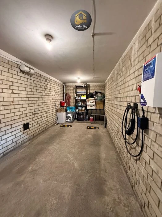 ПРОДАЖ ПАРКОМІСЦЯ / ГАРАЖНИЙ БОКС 15,6 м² | вул. Олександра