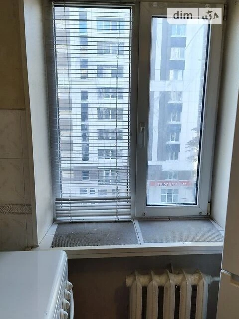 Продаж 1к квартири 32 кв. м на вул. Львівська 12 • ID 348244