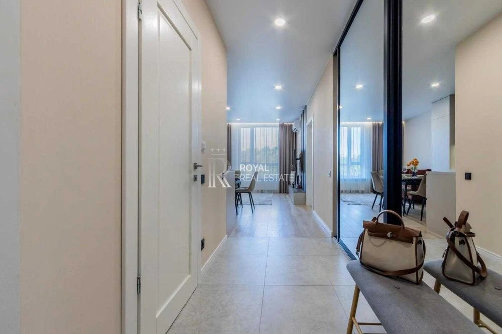 Продаж 1-кімнатної квартири 45,4 м² з ремонтом у ЖК Svitlo P