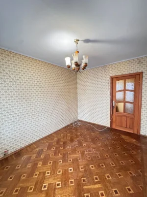 Продається двокімнатна квартира. Метро Мінська