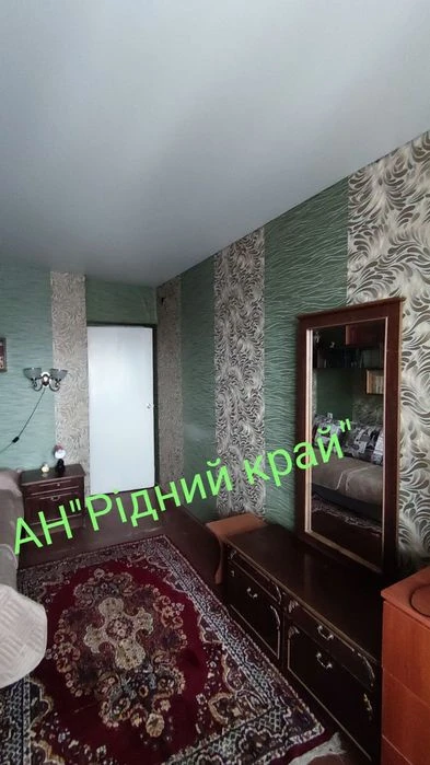 Продамо затишну, простору 3у квартиру в цегляному будинку. Р