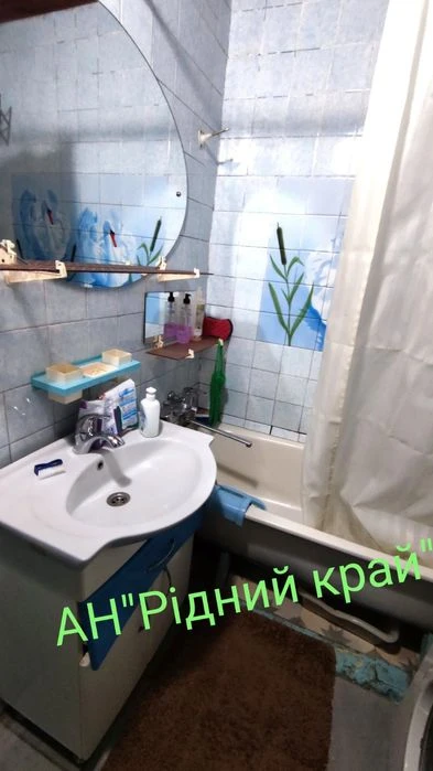 Продамо затишну, простору 3у квартиру в цегляному будинку. Р
