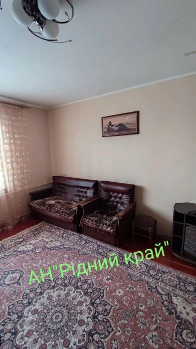 Продамо затишну, простору 3у квартиру в цегляному будинку. Р