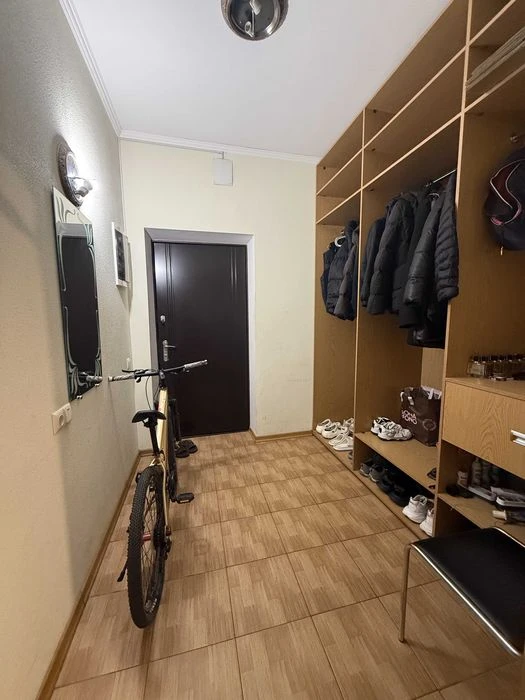 Просторная 2 комн. квартира  в ЖК Пальмира. Лучшая цена !