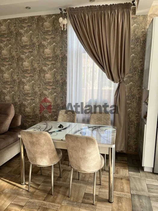 Good house in Sauvignon with renovation