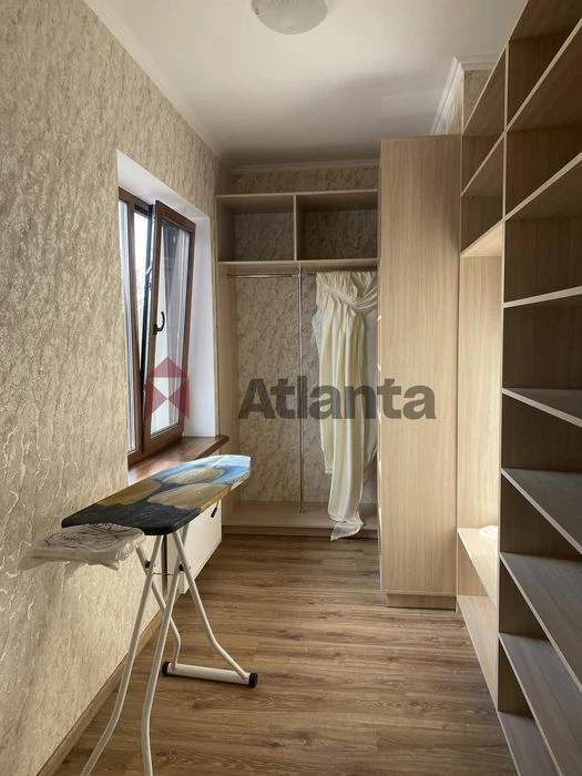 Good house in Sauvignon with renovation