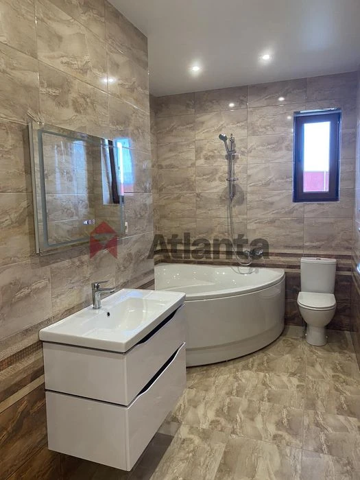 Good house in Sauvignon with renovation