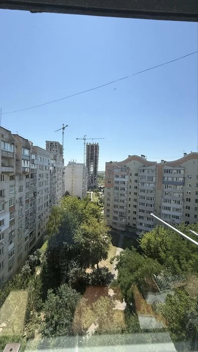Продаж  3 к квартири на Вишеньці