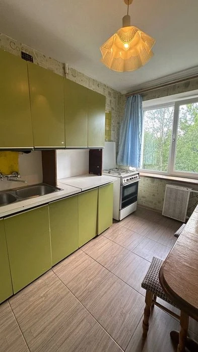 Продам 2к квартиру Центр міста