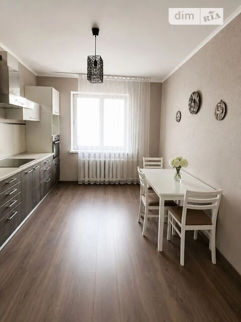 Sale of 3-room apartment 90.5 sq. m. on Urlivska Street 34 • ID 3469