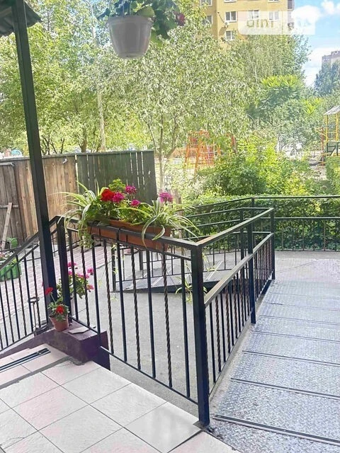 Sale of 3-room apartment 90.5 sq. m. on Urlivska Street 34 • ID 3469