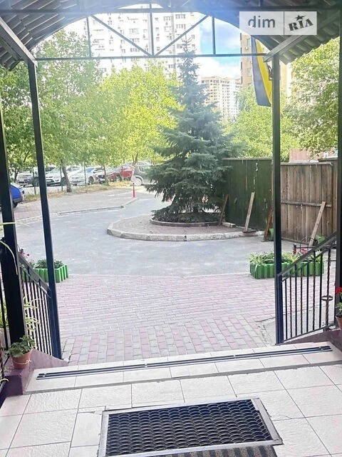 Sale of 3-room apartment 90.5 sq. m. on Urlivska Street 34 • ID 3469