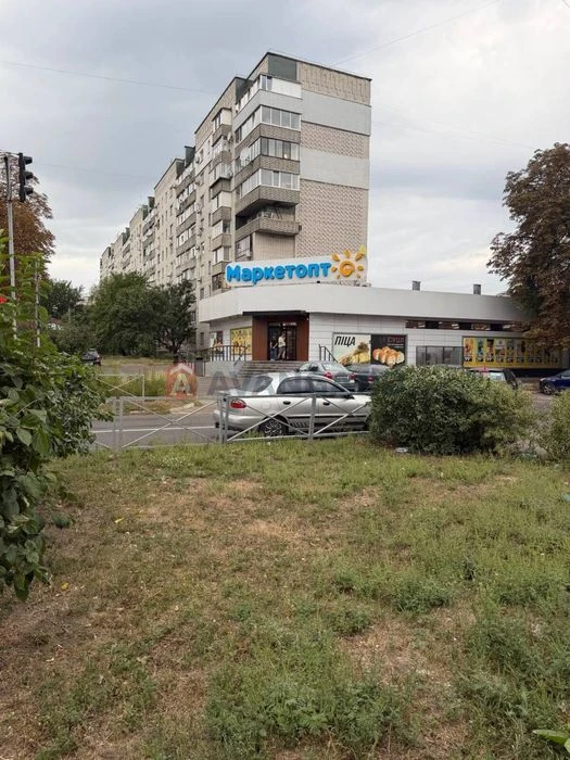 1-а квартира під ремонт, газіфікований цегляний будинок