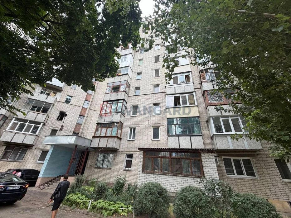 1-а квартира під ремонт, газіфікований цегляний будинок