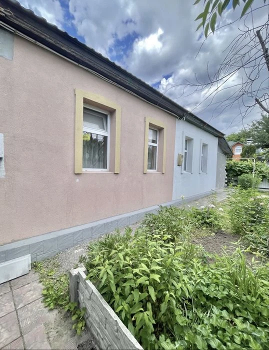 Продаю будинок в районі Казбету