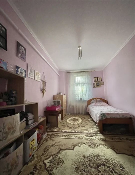Продаю будинок в районі Казбету