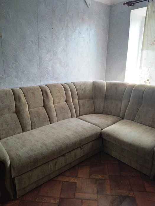 Продаж 1-кімнатної вітальні вул. Машиністів, 10
