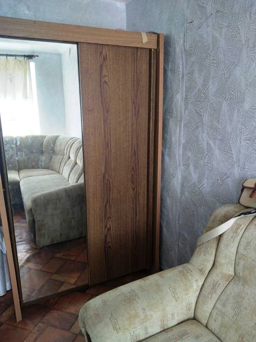 Продаж 1-кімнатної вітальні вул. Машиністів, 10