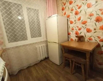 Продам в отличном месте 1к кв на Новых Домах. Стадионный про