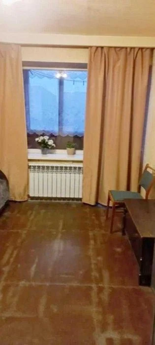 Продам  гостинку на Холодной горе