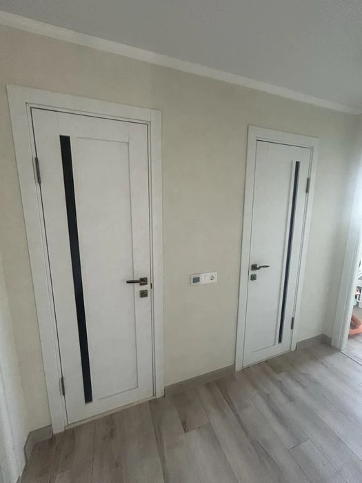 Продається 4 кк ( кухня студіо+3 кімнати) Торг можливий